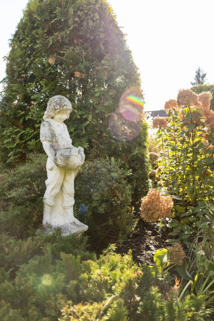 Gościniec Maria sala bankietowa - imprezy, wesela pod Warszawą, Mazowieckie, obok Piaseczna - Obiekt z zewnątrz - Przytulna przestrzeń, teren wokół obiektu