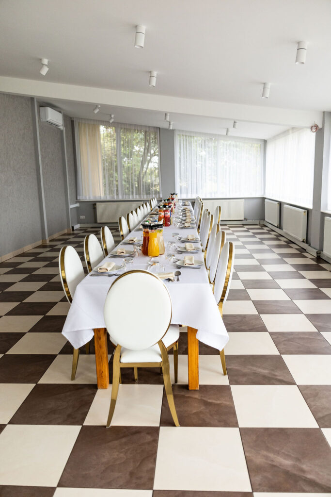 Gościniec Maria sala bankietowa - imprezy, wesela pod Warszawą, Mazowieckie, obok Piaseczna.